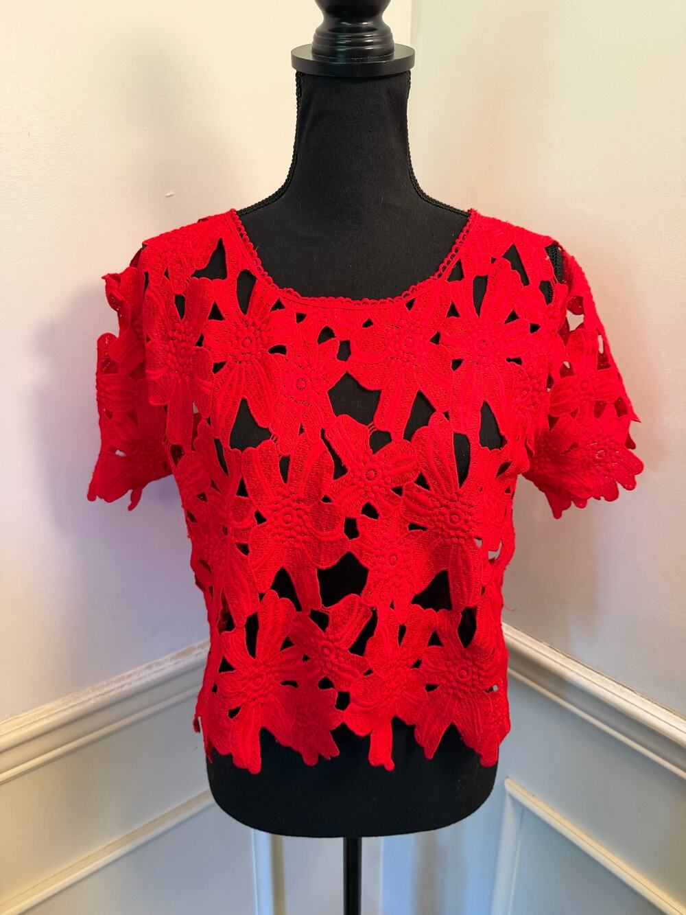 Atmosphere Tomato Red Floral Crochet Lace Crop Top Guipure Cutout Short Sleeve